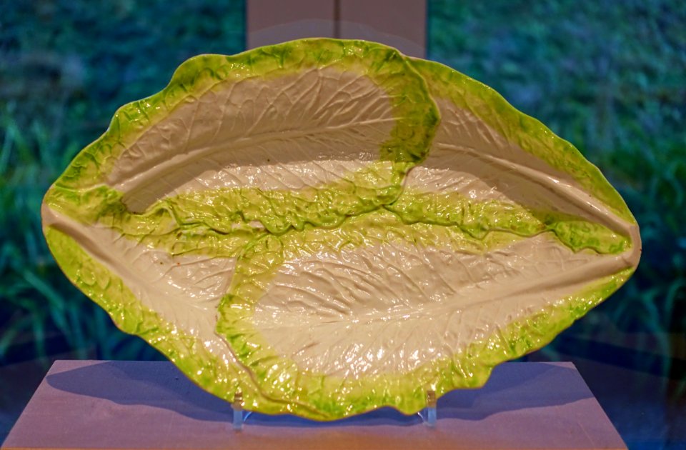 Lettuce tureen and stand, 2 of 2, Longton Hall porcelain, c. 1756, soft-paste porcelain - California Palace of the Legion of Honor - San Francisco, CA - DSC02997