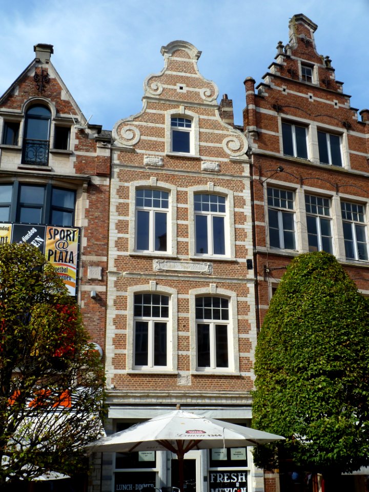 Leuven-Oude Markt 48