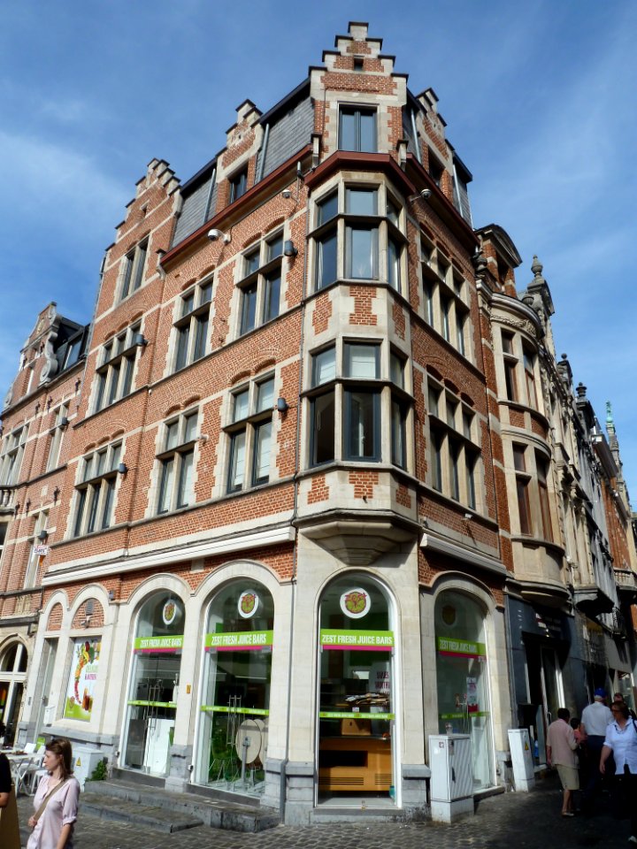Leuven-Oude Markt 56 (1)