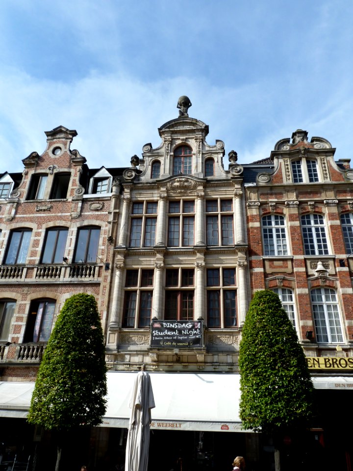 Leuven-Oude Markt 44 (2)