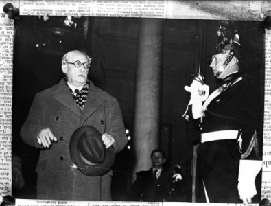Leon Blum, Franse premier, houdt nieuwjaarsvisite bij de Franse president, Bestanddeelnr 901-9813