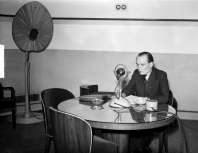 Leo Pageano bij KRO, Bestanddeelnr 903-2692