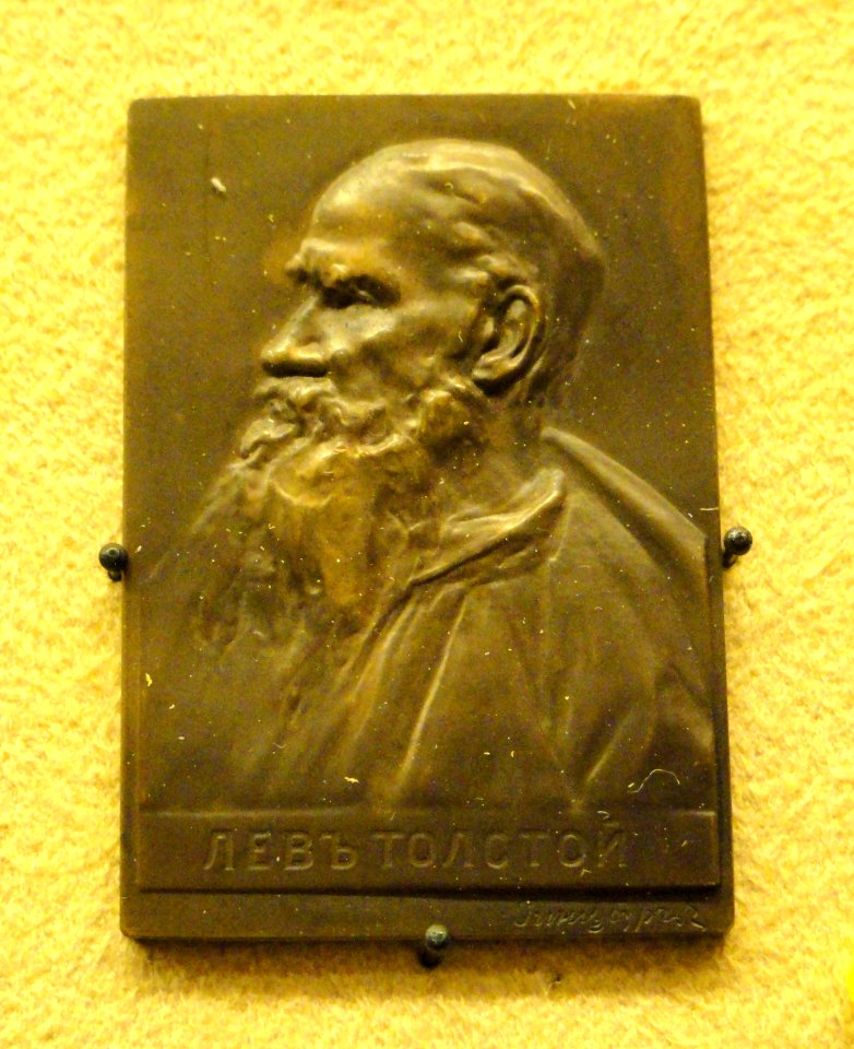 Leo Tolstoy, 1908, Russia, by Ilya Ginzburg - National Museum of Finland - DSC04133