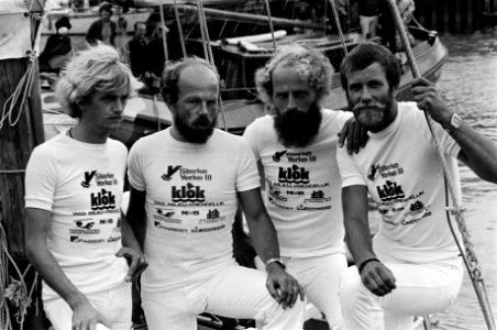 Leo v.d. Ploeg, Guus Schweigmann, Chris Schweigmann, Frits Riemersma, Bestanddeelnr 930-3810