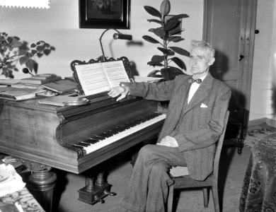 Leo Mens 80 jaar musicus pedagoog, Bestanddeelnr 910-1063