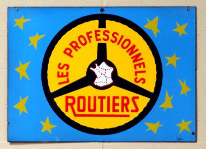 Les Professionnels, Routiers, Enamel advert sign at the den hartog ford museum pic-036