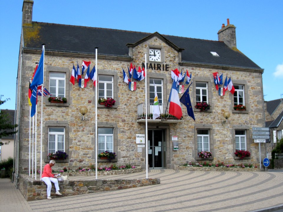 Les Pieux (Manche, Fr) mairie