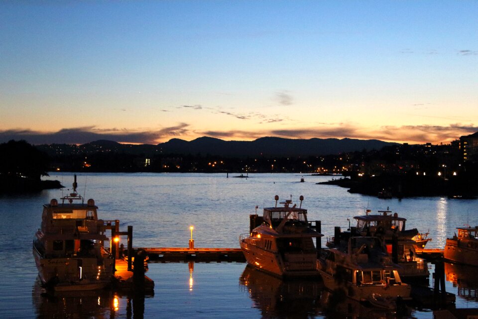 Victoria sea travel