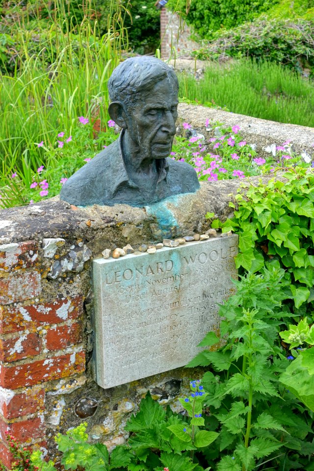 Leonard Woolf by Charlotte Hewer, 1968 - Monk's House - Rodmell, East Sussex, England - DSC05211