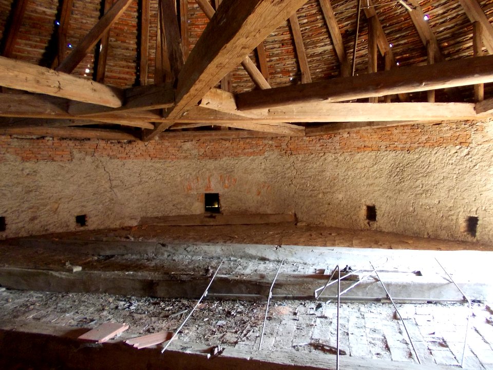 Leskovec Castle 35