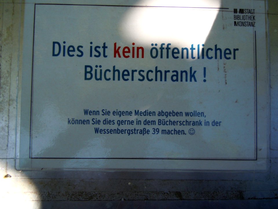Lesebank im Konstanzer Stadtgarten 02