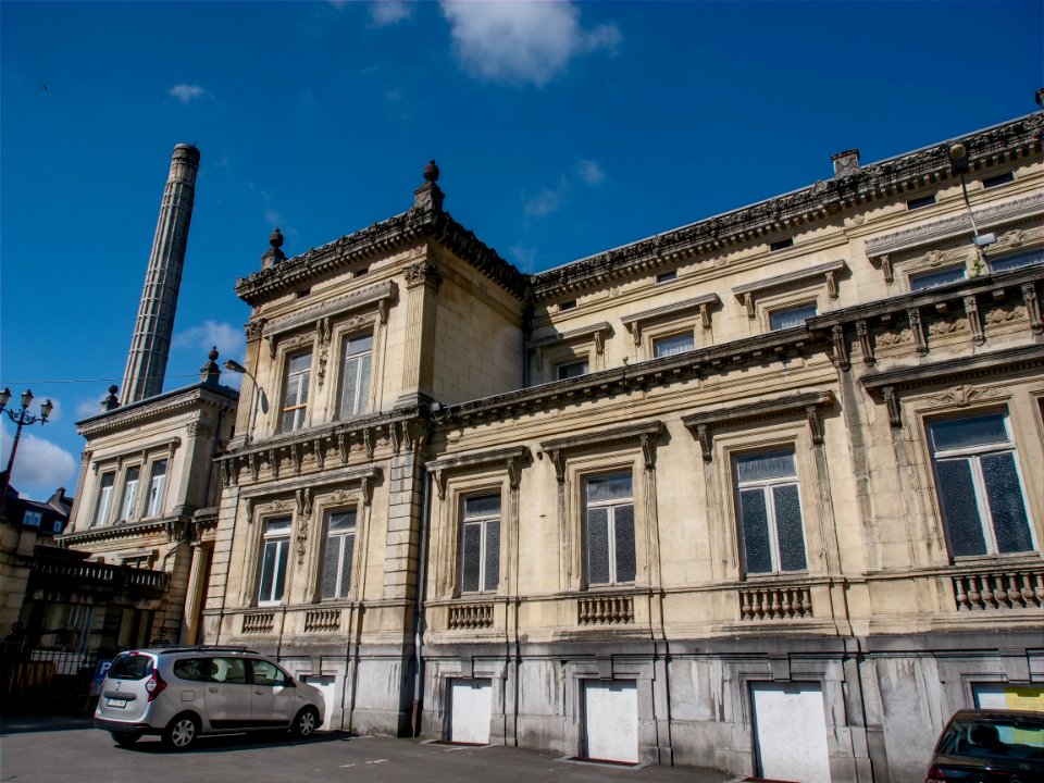 Les Bains, Rue Royale pic1