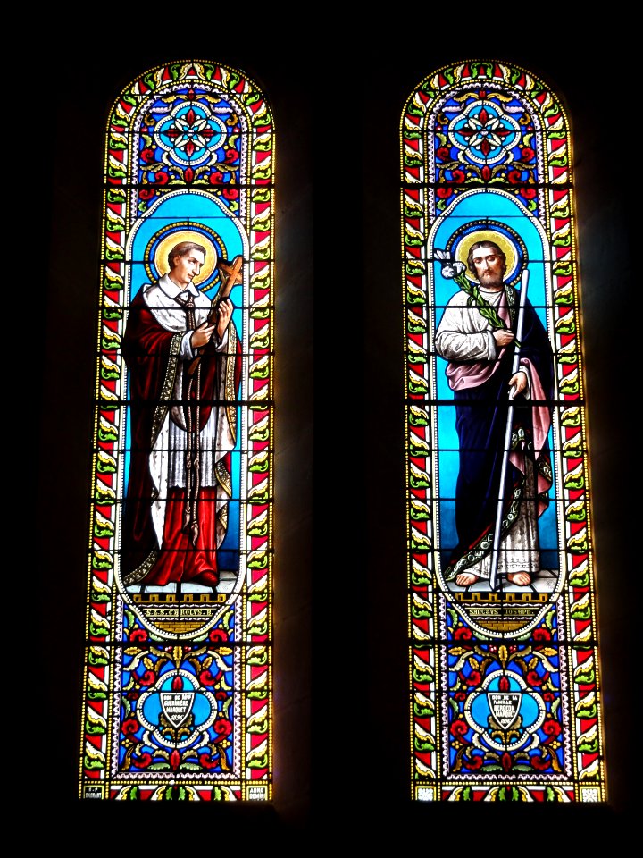 Les Ormes (Vienne) église, vitrail 07
