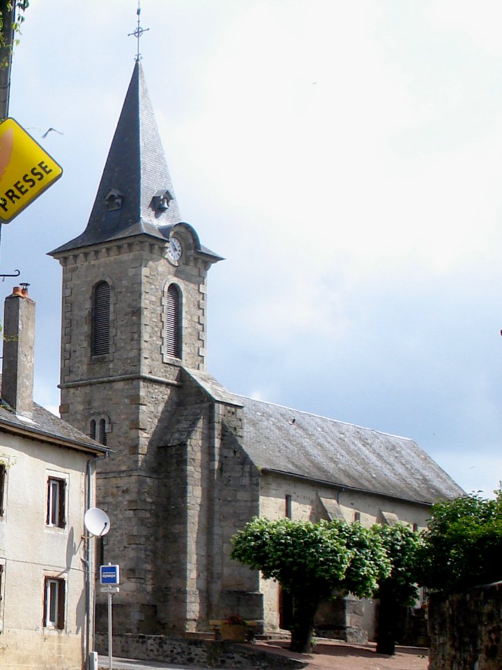 Les Cars (Haute Vienne, Fr), l'eglise