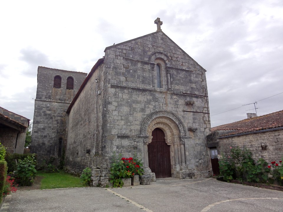 Les églises d'Argenteuil (Charente-Maritime) église, extérieur