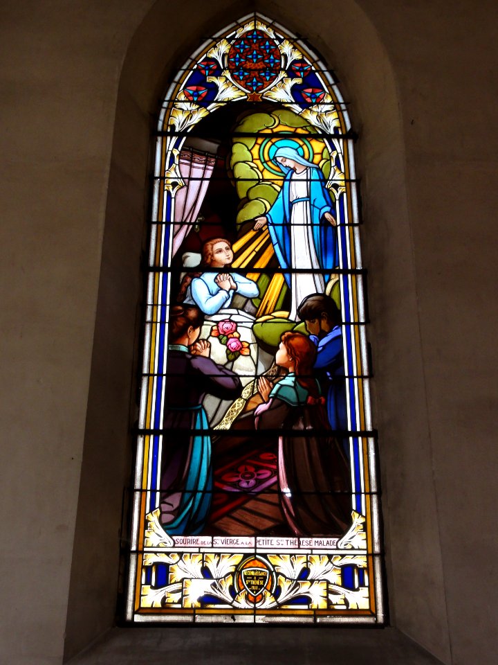 Les Paroches (Meuse) Église de l'Invention-de-Saint-Étienne vitrail 01