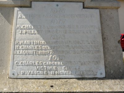Les Paroches (Meuse) monument aux morts (02)