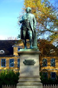 Lessingdenkmal (Lessingplatz) - Braunschweig, Germany - DSC04223