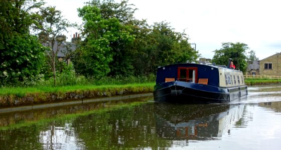 Leeds and Liverpool Canal - Skipton, North Yorkshire, England - DSC01089 photo