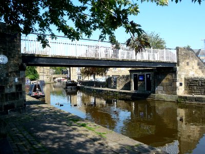 Leeds and Liverpool Canal, Skipton 03 photo