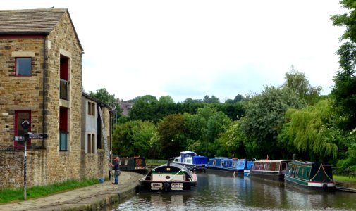 Leeds and Liverpool Canal - Skipton, North Yorkshire, England - DSC01046 photo