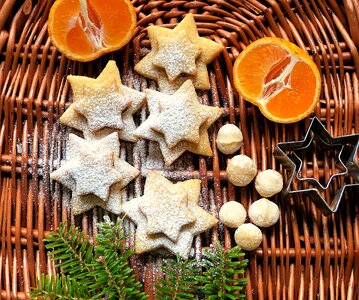 Nuts mandarin advent