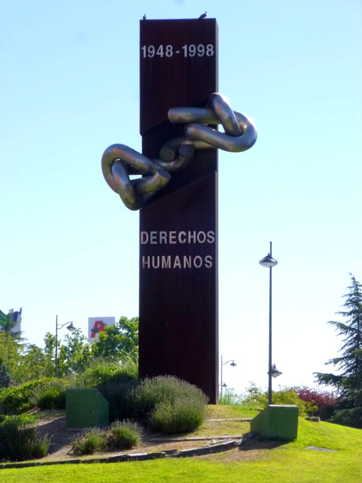 Leganés - Monumento a los Derechos Humanos 1