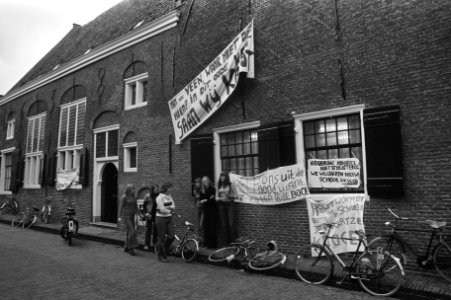 Leerlingen Christelijke Mavoschool te Monnickendam hebben school bezet i.v.m. sl, Bestanddeelnr 926-1714