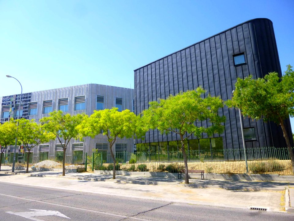 Leganés - Barrio de Leganés Norte, Biblioteca Central y Archivo Municipal Central 09
