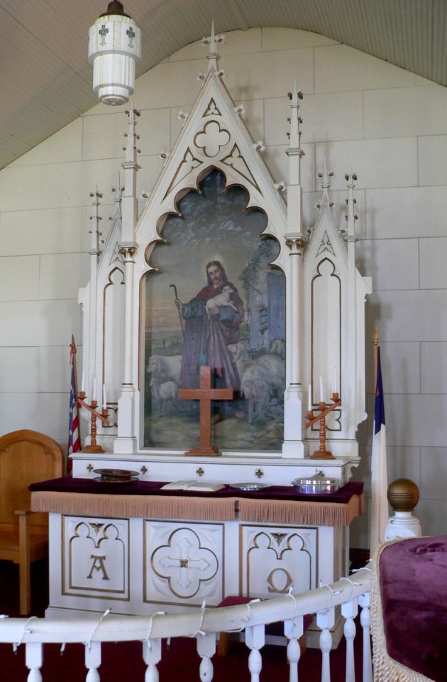 Lebanon Church (Grant Co, SD) altar 1