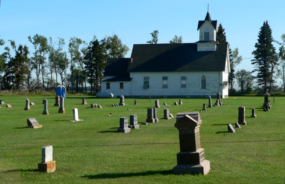 Lebanon Church (Grant Co, SD) from NW 3 with cemetery