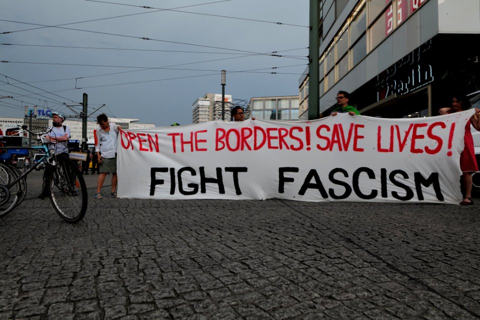 LeaveNoOneBehind protest Berlin 2020-06-13 78