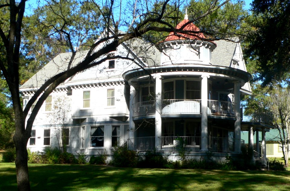 Leesville Wingate house from SE 3