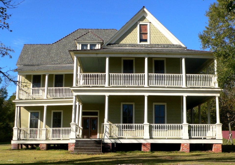 Leesville Ferguson house from E 1