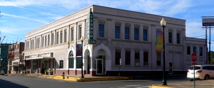 Leesville, LA, 3rd St x Texas St, SW corner