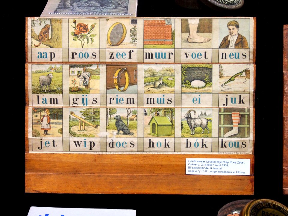 Leesplankje Aap Roos Zeef, G Becker, rond 1934