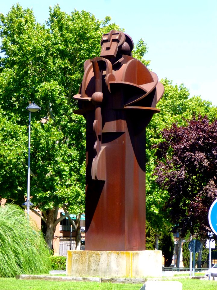Leganés - Barrio de Zarzaquemada, escultura 'Hermanos Rejón', de Fernando Bellver, 1999 (3)