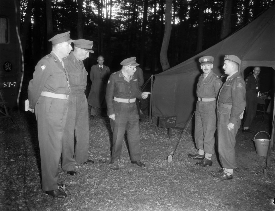 Legermanoeuvres in West Duitsland , Generaal Falk Whistler Opsomer, Bestanddeelnr 906-7351