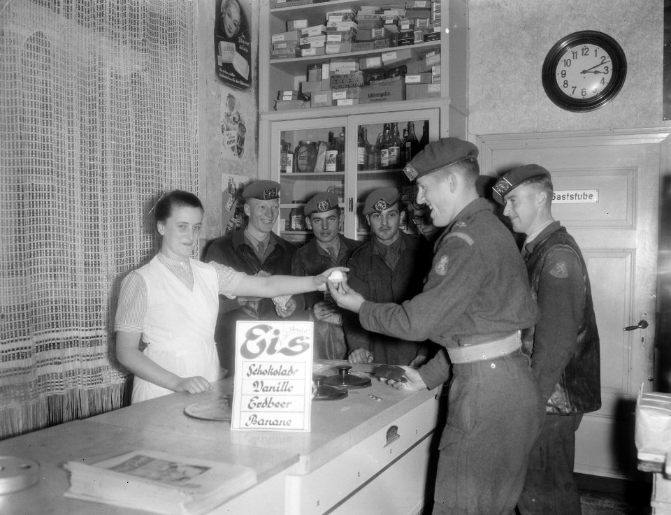 Legermanoeuvres in West Duitsland , soldaten in actie, Bestanddeelnr 906-7356