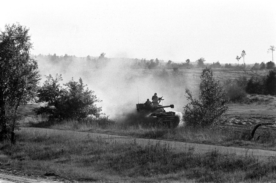 Legeroefening Big Ferro in Duitsland, Nederlandse tanks in aktie, Bestanddeelnr 926-6818