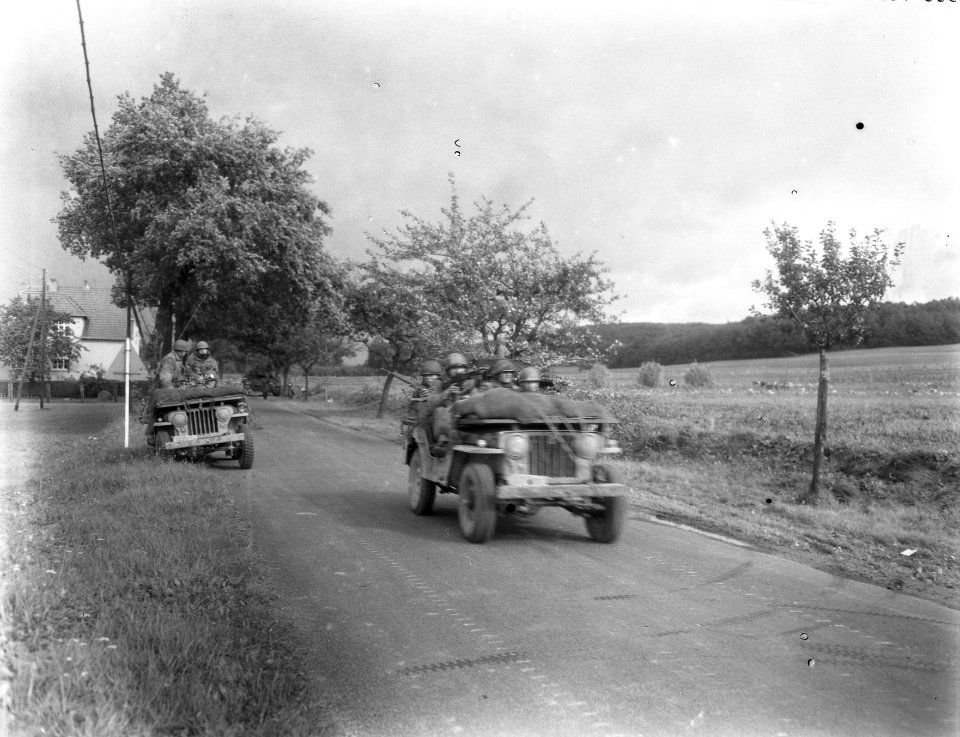 Legermanoeuvres West Duitsland , tweede zending aangetast, Bestanddeelnr 906-7414