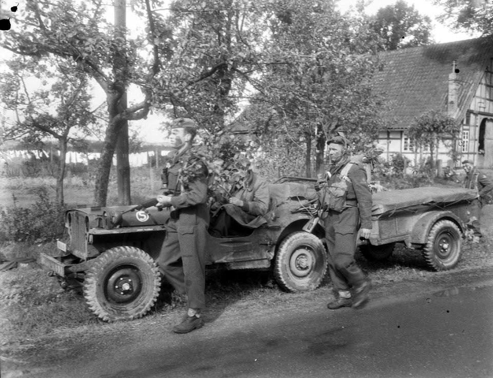 Legermanoeuvres West Duitsland , tweede zending aangetast, Bestanddeelnr 906-7413