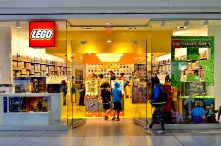 LEGOStoreFairviewMall16