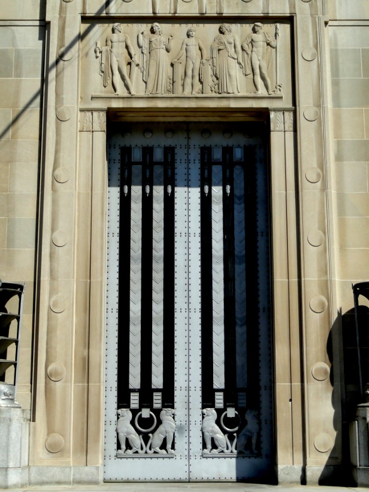 Lege Atque Ordine Omnia Fiunt - Robert F. Kennedy Department of Justice Building - DSC08580