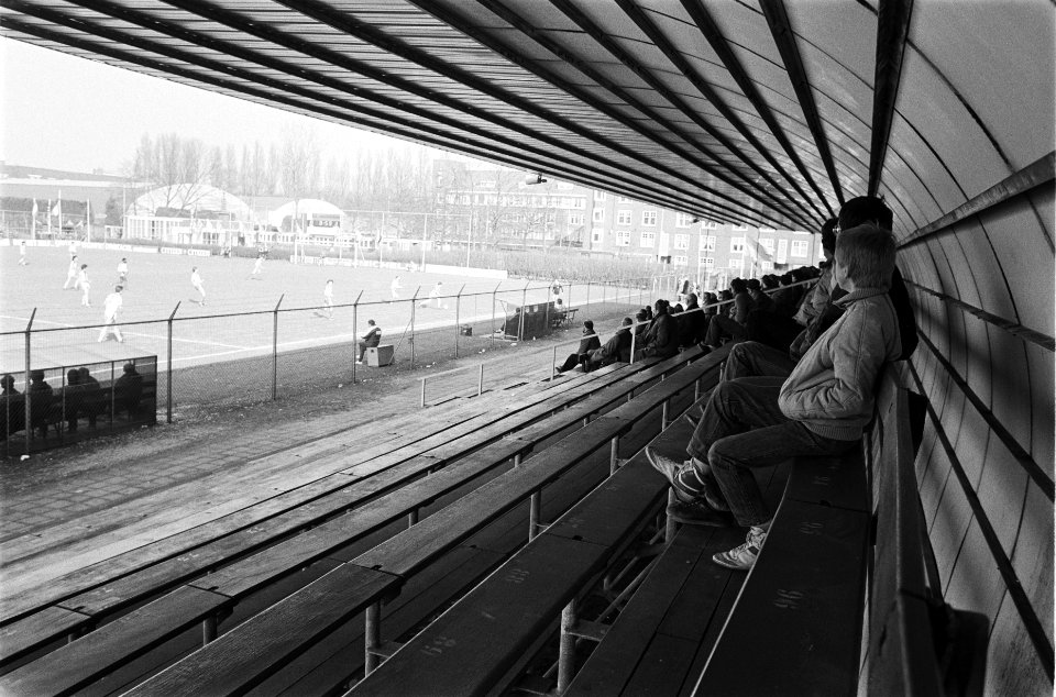 Lege tribunes tijdens wedstrijd FC Amsterdam tegen Heracles, Bestanddeelnr 932-0244