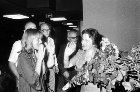 Leidster van de hongerstaking door Poolse vluchtelingen uit protest tegen het ui, Bestanddeelnr 932-6457