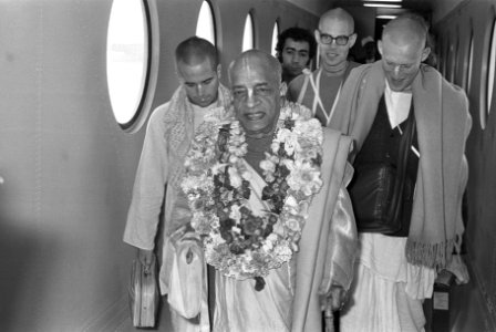 Leider van Hare Krishna beweging op Schiphol, Bestanddeelnr 925-7730