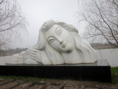 Lei Yixin - The Girl of Lake Yang