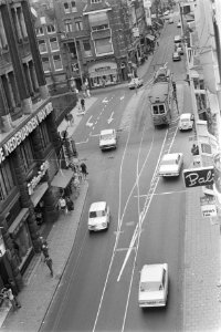 Leidsestraat met verkeer, Amsterdam en Leidseplein, Bestanddeelnr 924-7333
