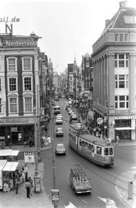 Leidsestraat met verkeer, Amsterdam en Leidseplein, Bestanddeelnr 924-7334